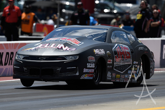 AUTO: APR 26 NHRA American Rebel Light 4-Wide Nationals