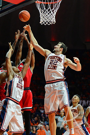 NCAA BASKETBALL: NOV 29 NC State at Illinois