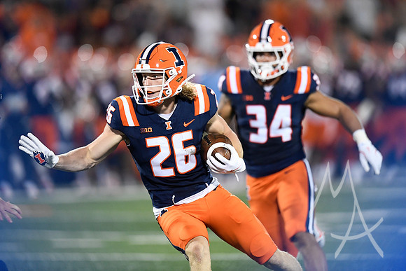 COLLEGE FOOTBALL: AUG 29 Eastern Illinois at Illinois