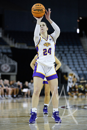 COLLEGE BASKETBALL: MAR 08 WomenÕs Ohio Valley Championship Tennessee Tech vs Lindenwood