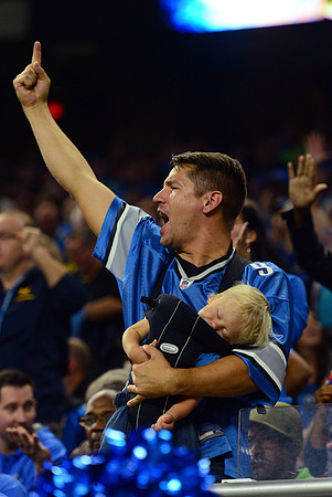 NFL: OCT 16 Rams at Lions