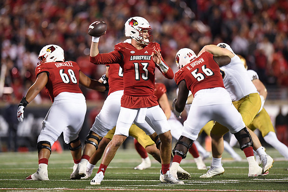 COLLEGE FOOTBALL: OCT 07 Notre Dame at Louisville