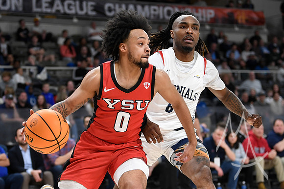 COLLEGE BASKETBALL: MAR 11 Horizon League Championship Robert Morris vs Youngstown State