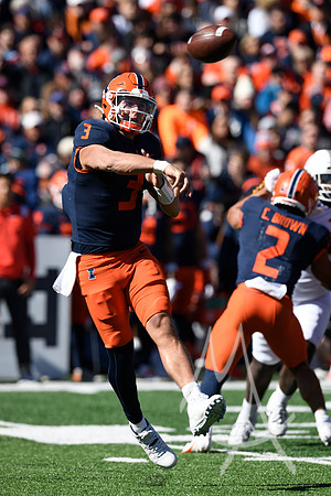 COLLEGE FOOTBALL: OCT 15 Minnesota at Illinois