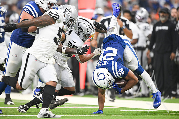NFL: OCT 05 Raiders at Colts