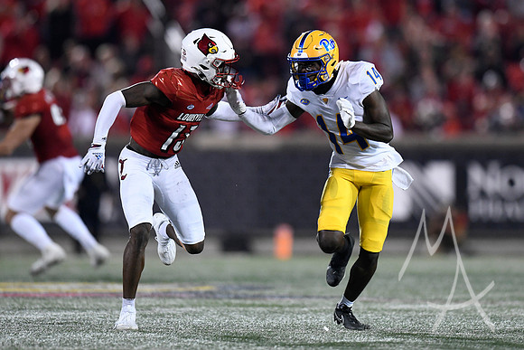 COLLEGE FOOTBALL: OCT 22 Pitt at Louisville