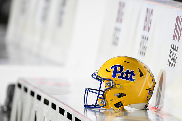 COLLEGE FOOTBALL: OCT 22 Pitt at Louisville