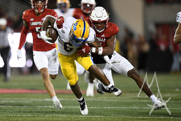 COLLEGE FOOTBALL: OCT 22 Pitt at Louisville