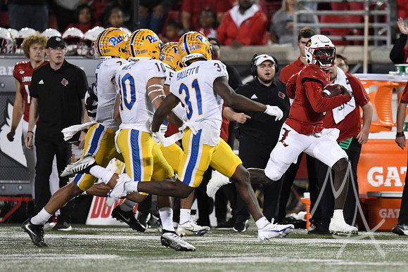 COLLEGE FOOTBALL: OCT 22 Pitt at Louisville