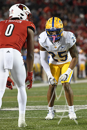 COLLEGE FOOTBALL: OCT 22 Pitt at Louisville