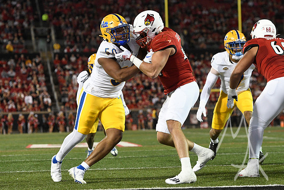 COLLEGE FOOTBALL: OCT 22 Pitt at Louisville