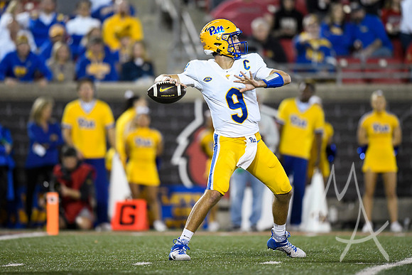 COLLEGE FOOTBALL: OCT 22 Pitt at Louisville