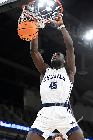 COLLEGE BASKETBALL: MAR 10 Horizon League Championship Robert Morris vs Oakland