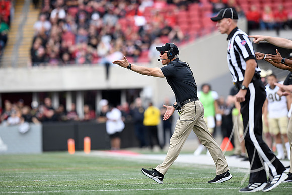 COLLEGE FOOTBALL: OCT 29 Wake Forest at Louisville