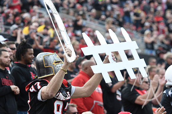 COLLEGE FOOTBALL: OCT 29 Wake Forest at Louisville