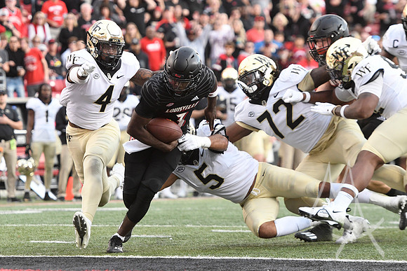 COLLEGE FOOTBALL: OCT 29 Wake Forest at Louisville