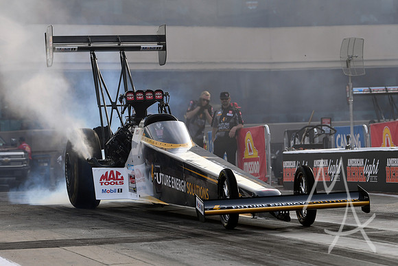AUTO: APR 25 NHRA American Rebel Light 4-Wide Nationals