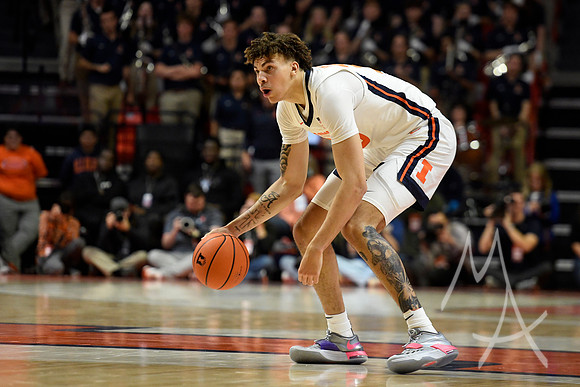E Illinois Illinois Basketball