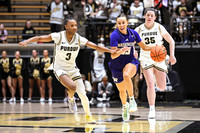 COLLEGE BASKETBALL: JAN 11 Women's Washington at Purdue