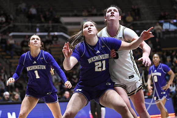 COLLEGE BASKETBALL: JAN 11 Women's Washington at Purdue