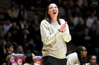 COLLEGE BASKETBALL: JAN 11 Women's Washington at Purdue