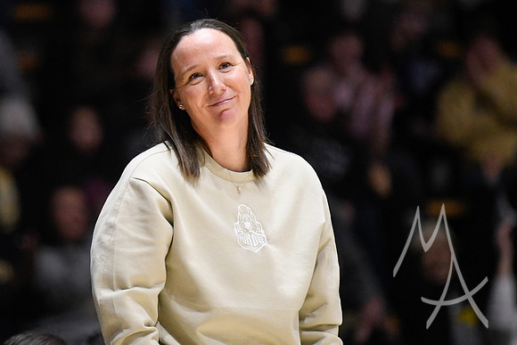 COLLEGE BASKETBALL: JAN 11 Women's Washington at Purdue
