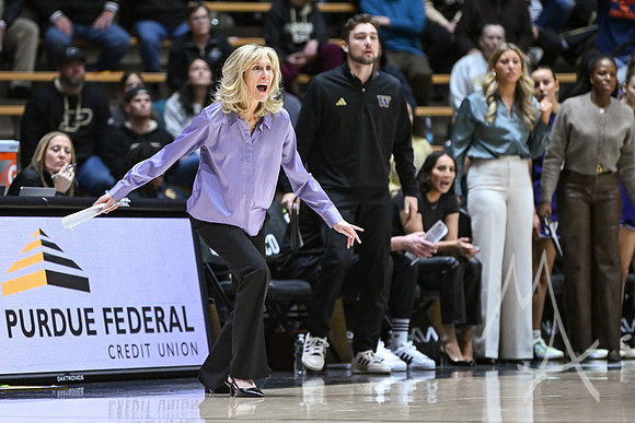 COLLEGE BASKETBALL: JAN 11 Women's Washington at Purdue