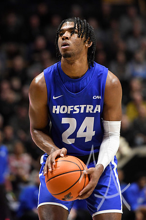 COLLEGE BASKETBALL: DEC 07 Hofstra at Purdue