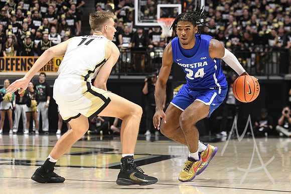 COLLEGE BASKETBALL: DEC 07 Hofstra at Purdue