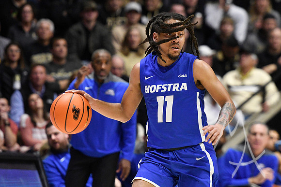 COLLEGE BASKETBALL: DEC 07 Hofstra at Purdue