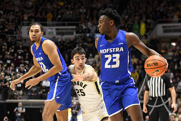 COLLEGE BASKETBALL: DEC 07 Hofstra at Purdue