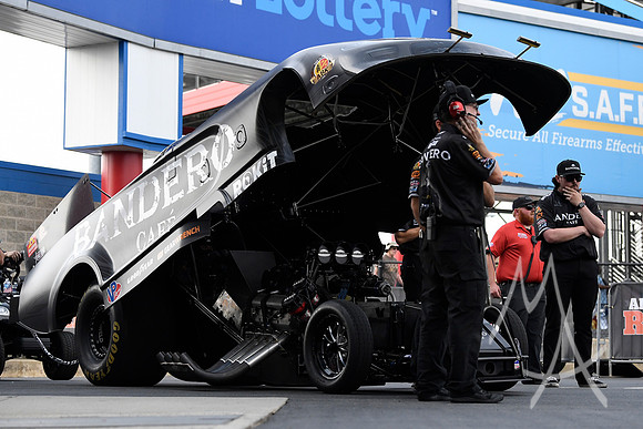 AUTO: APR 25 NHRA American Rebel Light 4-Wide Nationals
