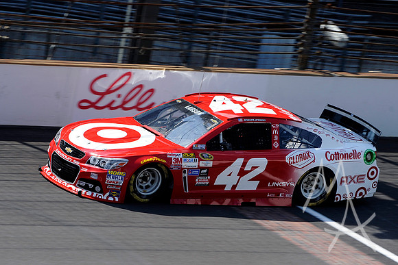 AUTO: JUL 24 NASCAR Sprint Cup Series - Crown Royal Presents The Jeff Kyle 400 At The Brickyard