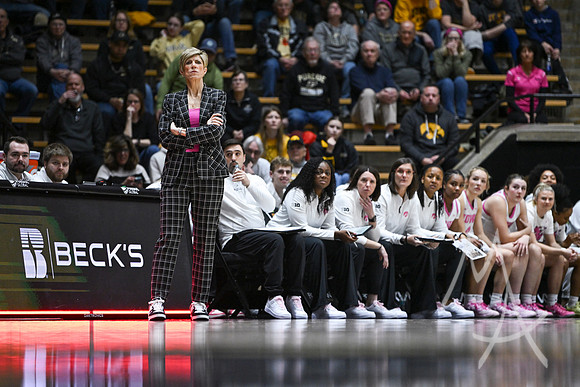 COLLEGE BASKETBALL: FEB 19 Women's Iowa at Purdue