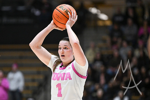 COLLEGE BASKETBALL: FEB 19 Women's Iowa at Purdue