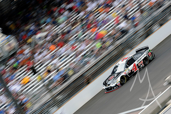 AUTO: JUL 26 NASCAR Sprint Cup Series - Crown Royal Presents The Jeff Kyle 400 At The Brickyard