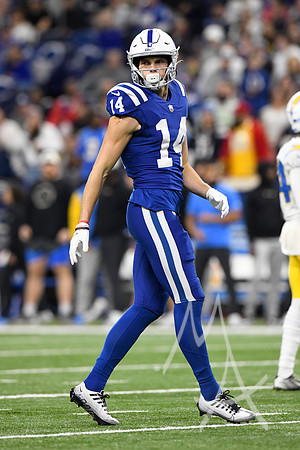 NFL: DEC 26 Chargers at Colts
