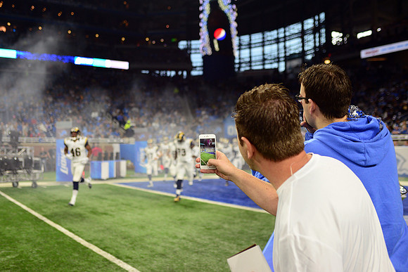 NFL: OCT 16 Rams at Lions