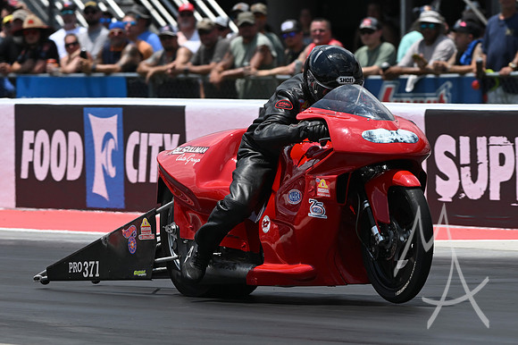 AUTO: JUN 12 NHRA Thunder Valley Nationals