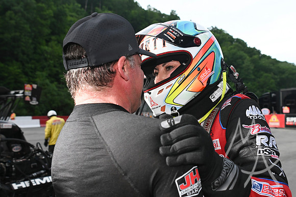 AUTO: JUN 12 NHRA New England Nationals