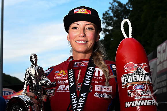 AUTO: JUN 12 NHRA New England Nationals