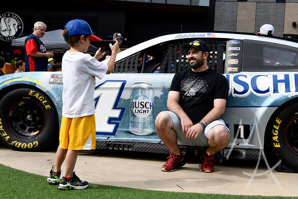 AUTO: JUN 02 NASCAR Cup Series Enjoy Illinois 300 Presented by TicketSmarter