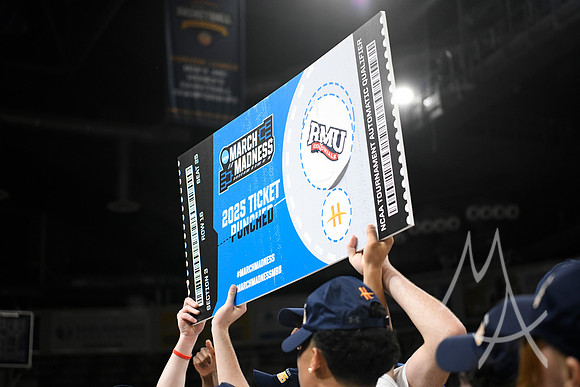 COLLEGE BASKETBALL: MAR 11 Horizon League Championship Robert Morris vs Youngstown State