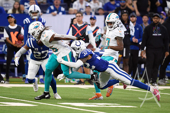 NFL: OCT 20 Dolphins at Colts