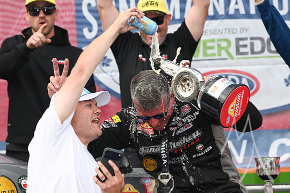 AUTO: JUL 19 NHRA Sonoma Nationals