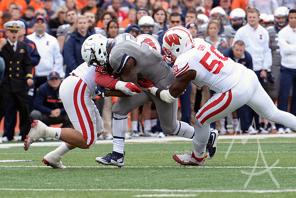 NCAA FOOTBALL: OCT 24 Wisconsin at Illinois