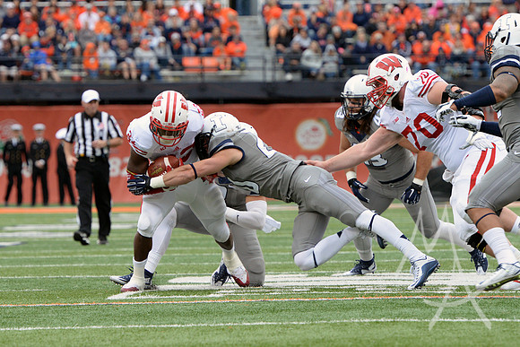 NCAA FOOTBALL: OCT 24 Wisconsin at Illinois