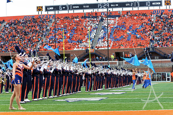 NCAA FOOTBALL: OCT 24 Wisconsin at Illinois