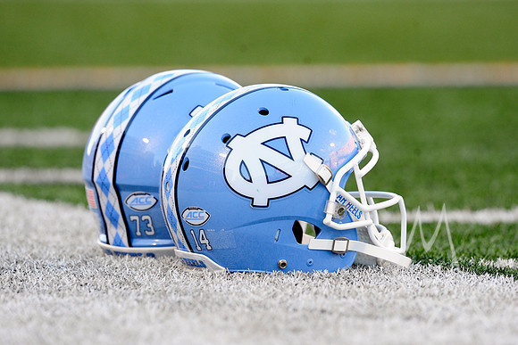 NCAA FOOTBALL: SEP 10 North Carolina at Illinois