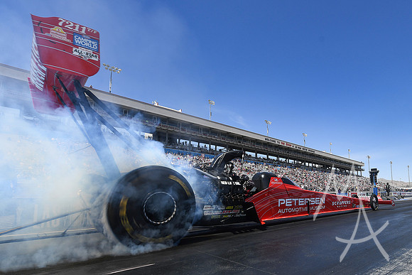 AUTO: APR 14 NHRA Four Wide Nationals